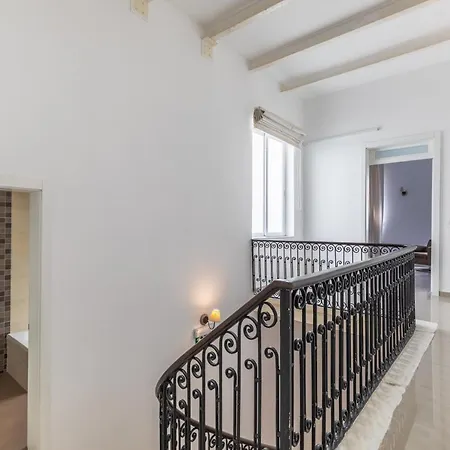 Charming Four Bedroom Townhouse One Minute Away From The Seafront Sliema