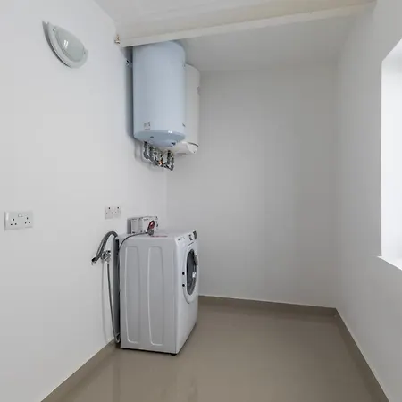 Charming Four Bedroom Townhouse One Minute Away From The Seafront Sliema